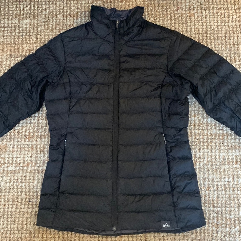 REI Down puffer jacket. Size small.